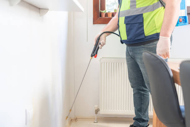 Best Best Pest Control Companies  in Buttonwillow, CA